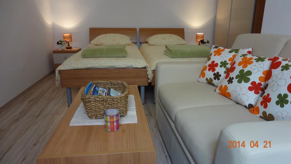 Room Mira Trogir Kamer foto